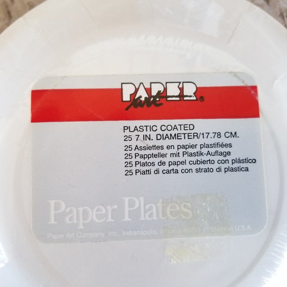 NEW Happy New Year 75 Plates and 150 Napkins - Picture 6 of 7